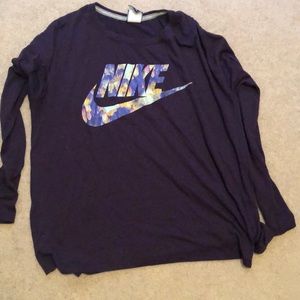 Nice long sleeve shirt perfect for fall